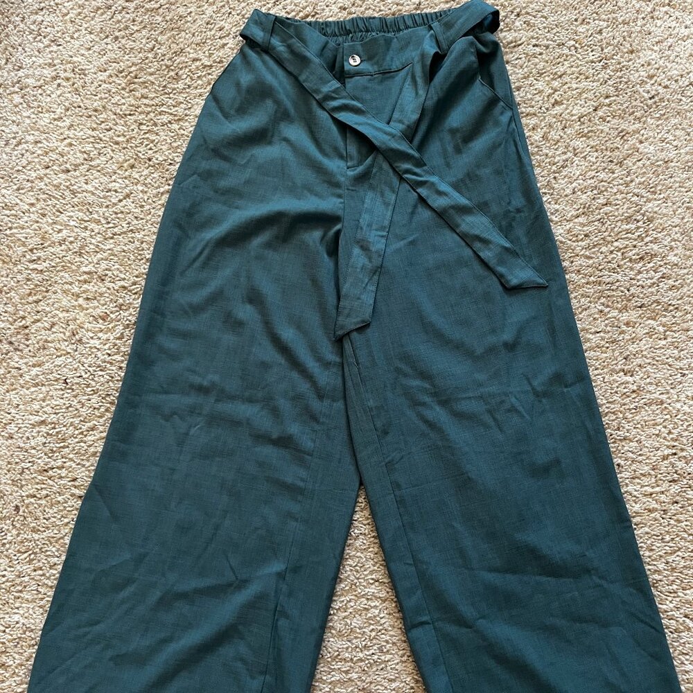 Barely Worn! - Dark Forest Green Wide Leg Trouser Pants with Tie
